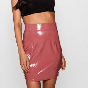 NEVER WORN BLUSH LATEX SKIRT